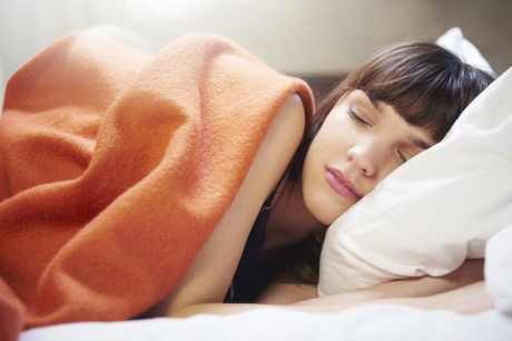 Lý do phụ nữ cần ngủ nhiều hơn phái mạnh