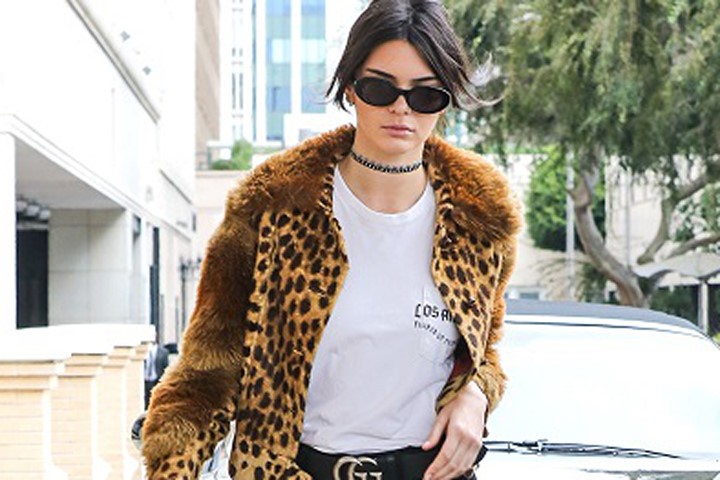 6 kiểu áo khoác luôn có trong tủ đồ đông của Kendall Jenner