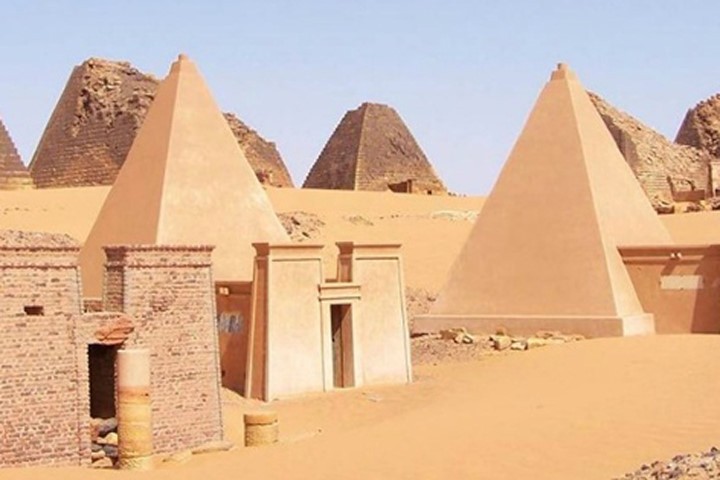 Phát hiện quốc gia có nhiều kim tự tháp hơn cả Ai Cập