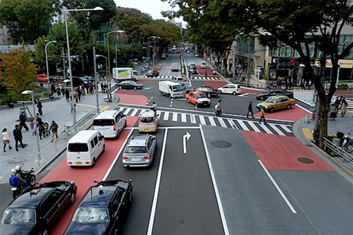 Lý do người Nhật đi xe bên trái lề đường