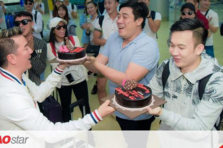 Mr Đàm bất ngờ tổ chức sinh nhật cho Dương Triệu Vũ ngay tại sân bay Nha Trang