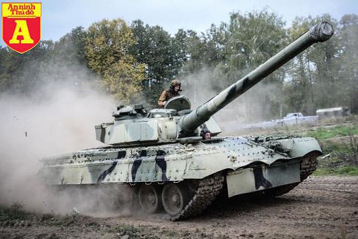 Chiếc xe tăng với pháo khủng đủ để xé nát mọi đối thủ