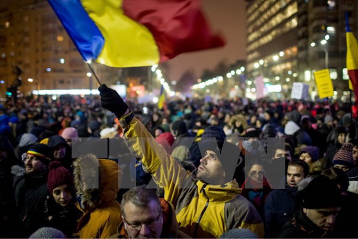 Romania: Biểu tình phản đối chính phủ bước sang ngày thứ 12