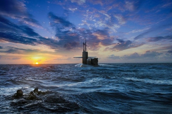 Tàu ngầm hạt nhân USS Michigan mà Mỹ đưa đến vùng biển ngoài khơi bán đảo Triều Tiên. Ảnh: Hải quân Mỹ