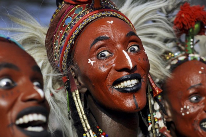 Cuộc thi sắc đẹp "mắt trắng, môi thâm" ở châu Phi