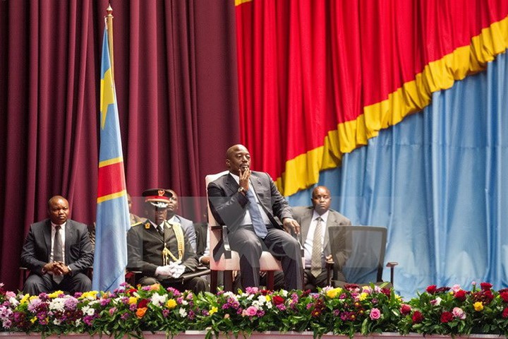 Tổng thống Joseph Kabila (giữa) tại phiên họp đặc biệt của Quốc hội ở Kinshasa năm 2016. (Nguồn: AFP/TTXVN)