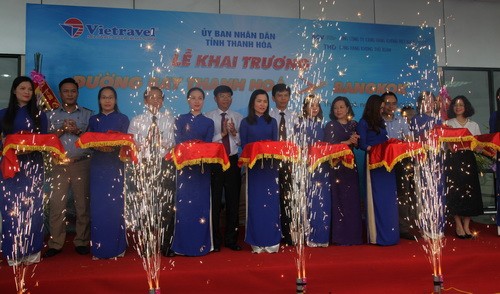 Lễ cắt băng khai trương đường bay thẳng từ Thanh Hóa đi Bangkok (Thái Lan) sáng ngày 28/7.