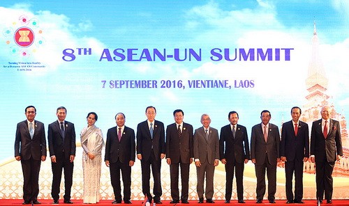 Thủ tướng Nguyễn Xuân Phúc tại Hội nghị cấp cao ASEAN lần thứ 28-29. Nguồn: chinhphu.vn
