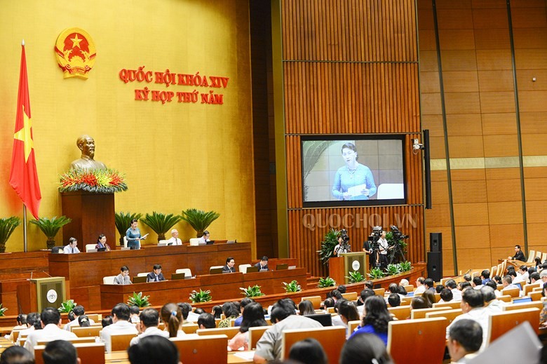 Chủ tịch Quốc hội Nguyễn Thị Kim Ngân điều hành phiên chất vấn