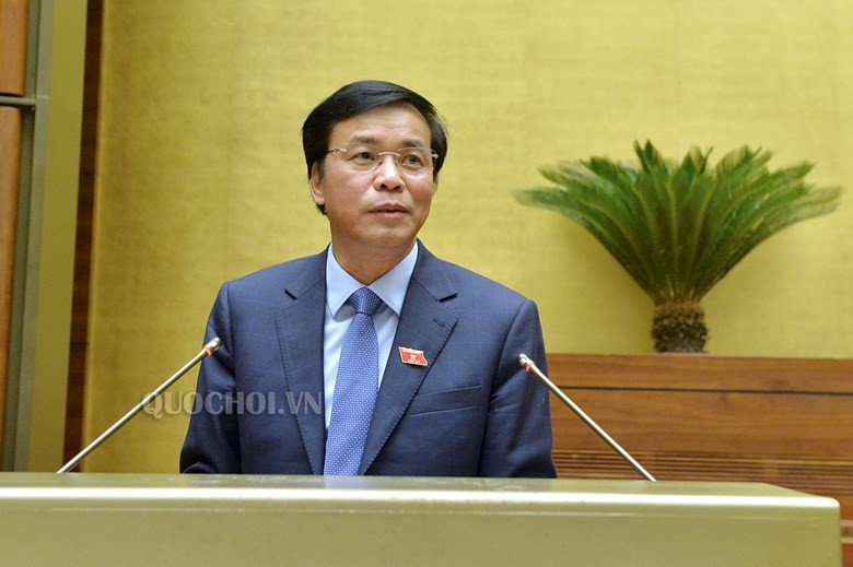 Tổng Thư ký Quốc hội Nguyễn Hạnh Phúc trình bày Tờ trình về dự kiến Chương trình giám sát của Quốc hội năm 2019.