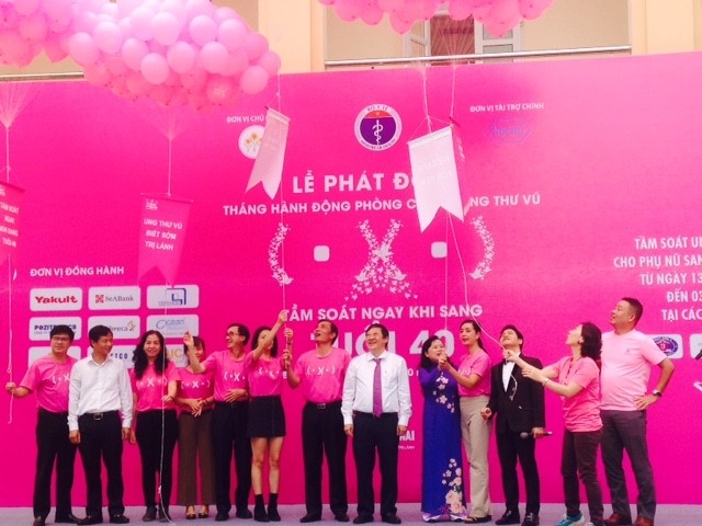 Lễ phát động Chiến dịch “Tầm soát ung thư vú ngay khi sang tuổi 40” tại Trạm Y tế phường Võ Cường (TP. Bắc Ninh)