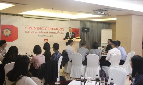 Lễ khai giảng lớp thạc sỹ Tài chính và đầu tư được tổ chức long trọng tại Hà Nội