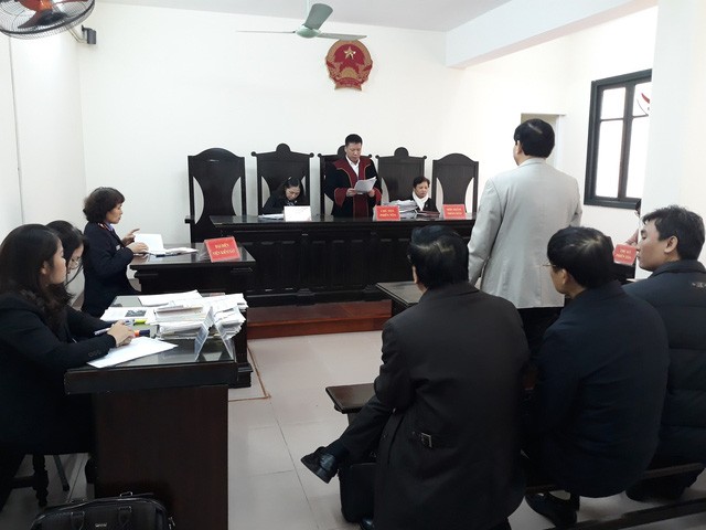 Phiên tòa xét xử vụ ông Hoàng Xuân Quế kiện Bộ GD&ĐT