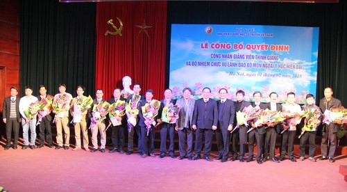 Học viện Y – Dược học cổ truyền Việt Nam: Công nhận 41 bác sỹ của Bệnh viện Hữu nghị Việt Đức là giảng viên thỉnh giảng
