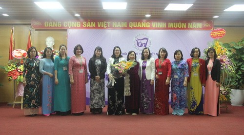 Ban chấp hành Chi hội Nữ trí thức Học viện Nông nghiệp Việt Nam khóa I, nhiệm kỳ 2019 - 2024 ra mắt Đại hội