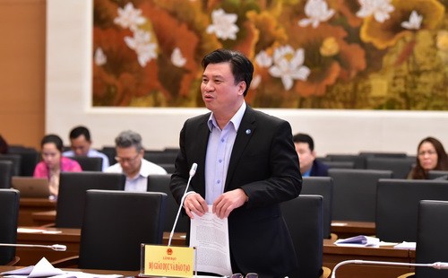 Thứ trưởng Bộ GD&ĐT Nguyễn Hữu Độ phát biểu tại Hội nghị. Ảnh: Quang Khánh