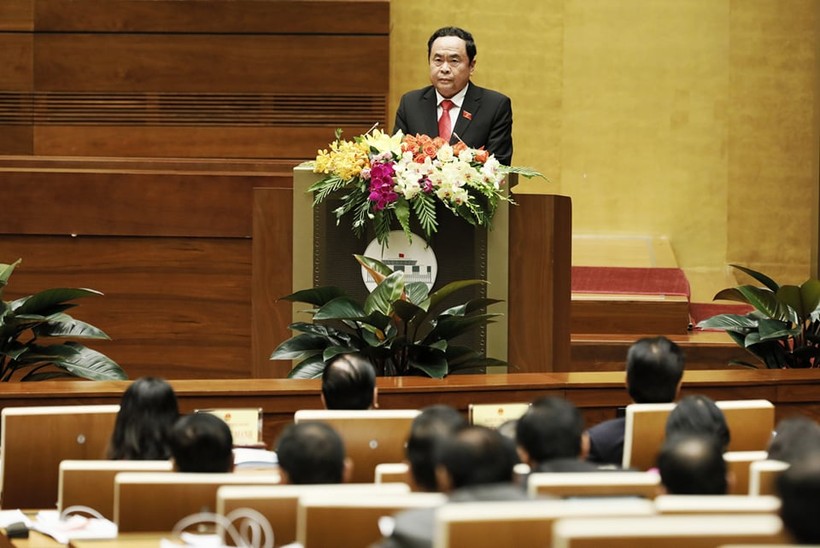 Ông Trần Thanh Mẫn báo cáo trước Quốc hội