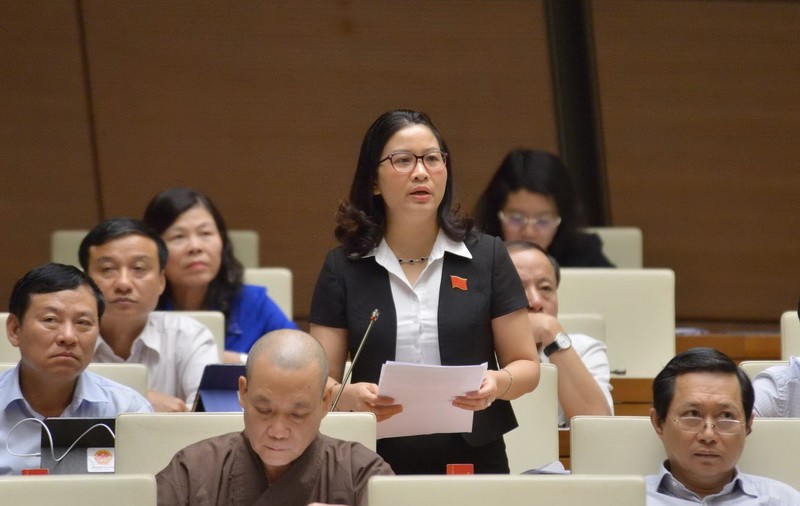 Đại biểu Nguyễn Thị Lan phát biểu thảo luận tại hội trường ngày 31/5.