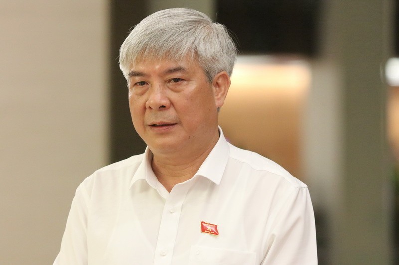 Ông Nguyễn Đắc Quỳnh bên hàng lang Quốc hội