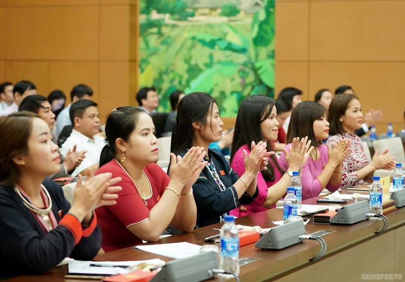 Các đại biểu quốc hội trẻ trong buổi gặp mặt