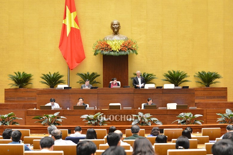 Phó Chủ tịch Quốc hội Uông Chu Lưu điều hành nội dung làm việc.