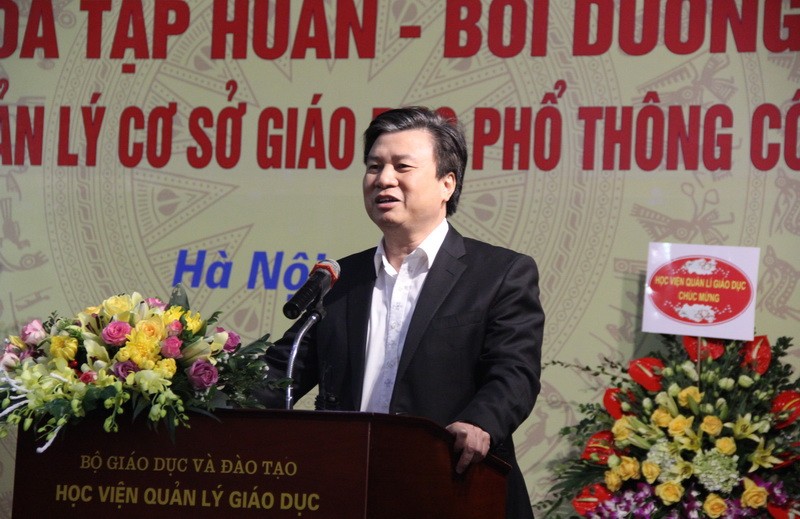 Thứ trưởng Bộ GD&ĐT Nguyễn Hữu Độ phát biểu tại buổi khai mạc