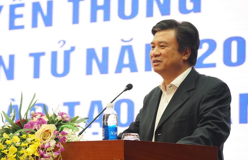Thứ trưởng Nguyễn Hữu Độ phát biểu tại hội nghị.