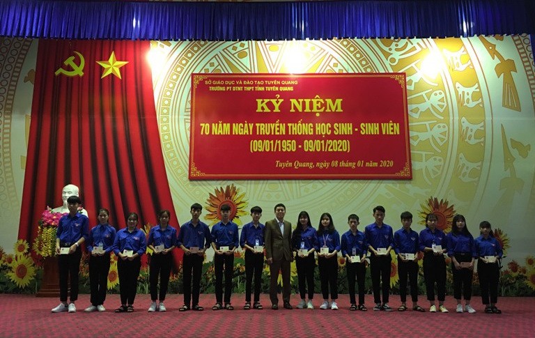 Tuyên Quang: Kỉ niệm 70 năm ngày truyền thống học sinh, sinh viên
