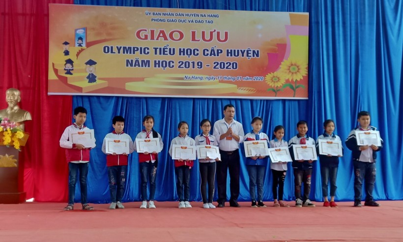 Học sinh Tuyên Quang giao lưu Olympic tiểu học