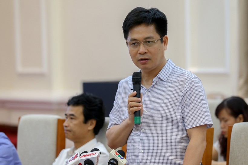 Ông Nguyễn Xuân Thành – Vụ trưởng Vụ Giáo dục Trung học tại buổi họp báo thường kỳ quý III