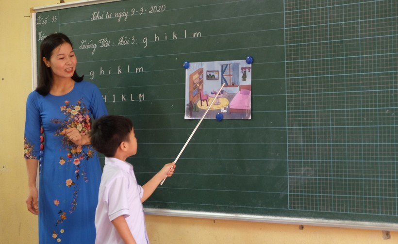 Giờ học tiếng Việt của học sinh Trường tiểu học Đông La (Đông Hưng, Thái Bình)