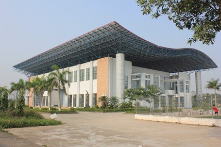 Nhà thi đấu đa năng Trường ĐH Sư phạm Thể dục Thể thao Hà Nội.
