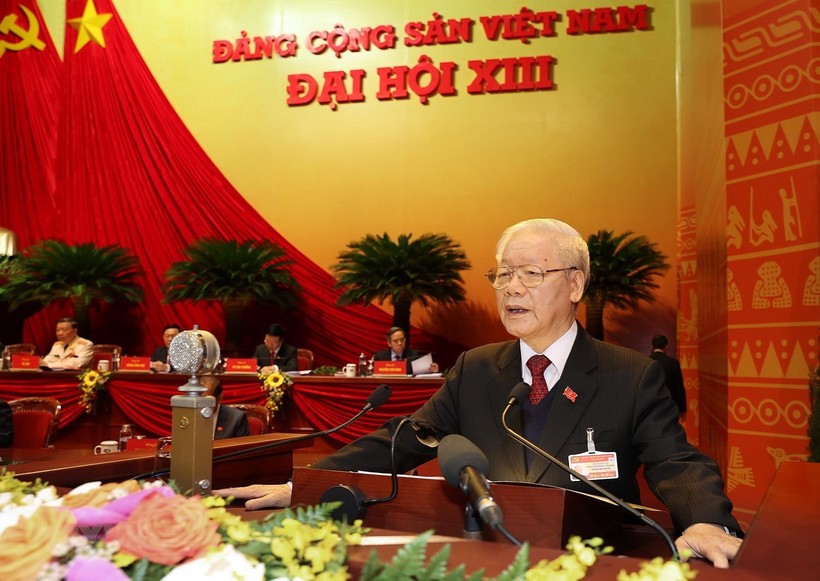 Tổng Bí Thư, Chủ tịch nước Nguyễn Phú Trọng trình bày báo cáo của Ban chấp hành Trung ương khóa XII về các văn kiện trình Đại hội XIII của Đảng.