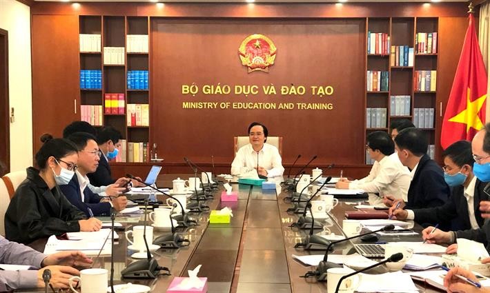 Bộ trưởng Phùng Xuân Nhạ chủ trì cuộc họp 