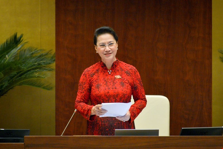 Chủ tịch Quốc hội Nguyễn Thị Kim Ngân điều hành phiên thảo luận ở hội trường ngày 26/3.