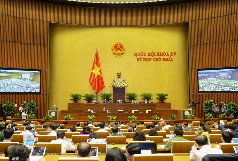 Quốc hội họp toàn thể hội trường nghe báo cáo tổng hợp ý kiến, kiến nghị của cử tri và Nhân dân gửi đến Kỳ họp thứ Nhất, Quốc hội khóa XV.