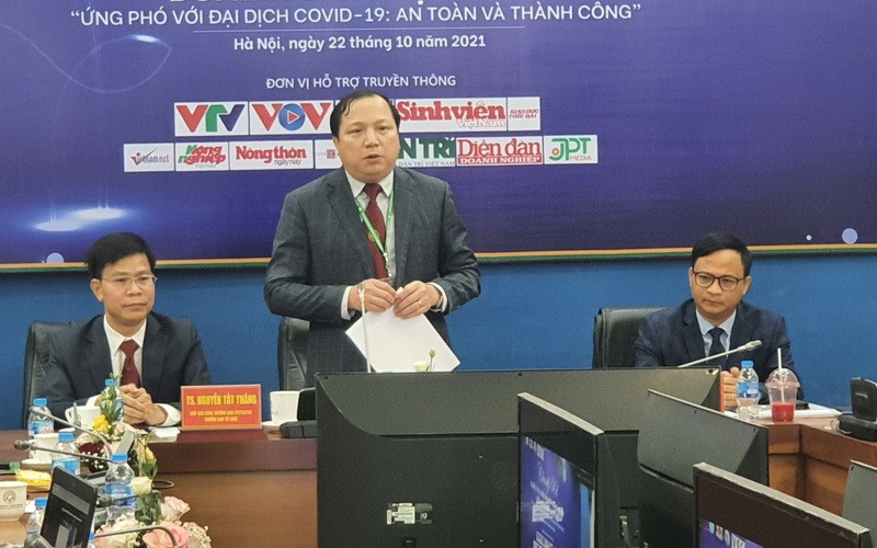 TS Vũ Ngọc Huyên – Phó Giám đốc Học viện Nông nghiệp Việt Nam phát biểu tại buổi lễ