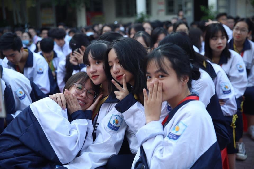 Học sinh Trường THPT Hoàng Cầu (Đống Đa, Hà Nội). Ảnh: NVCC.