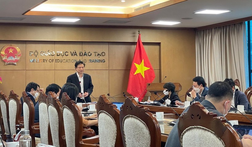 Thứ trưởng Nguyễn Hữu Độ phát biểu tại cuộc họp. Ảnh chụp qua màn hình