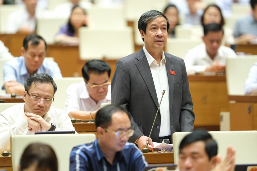 Bộ trưởng Bộ GD&ĐT Nguyễn Kim Sơn: Cần giải pháp ổn định và lâu dài cho vấn đề giá sách giáo khoa