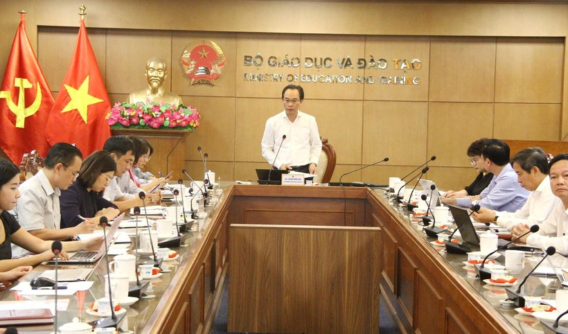 Thứ trưởng Hoàng Minh Sơn phát biểu khai mạc hội nghị.