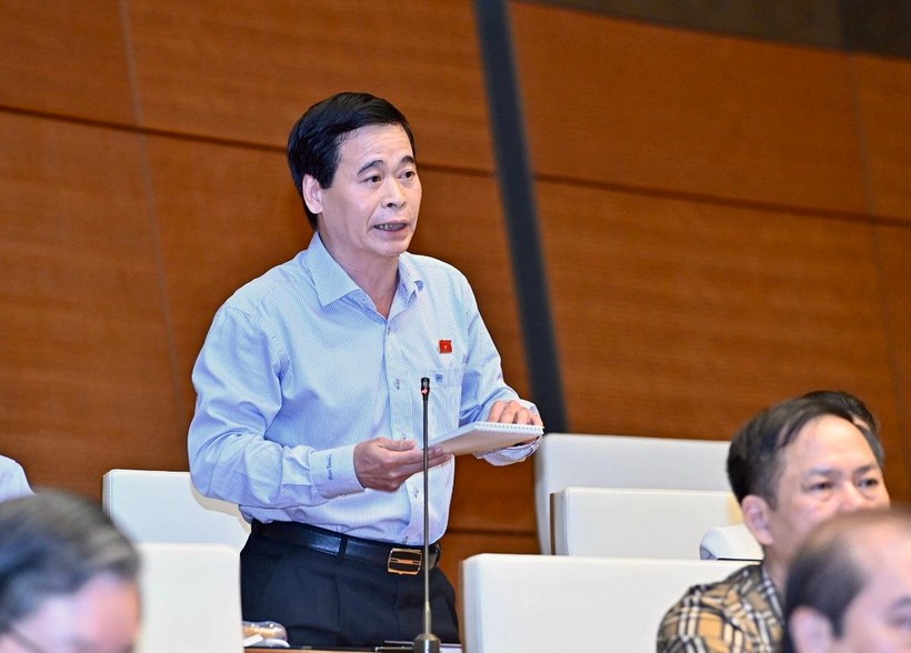 Đại biểu Quốc hội Nguyễn Mạnh Cường phát biểu thảo luận tại hội trường.