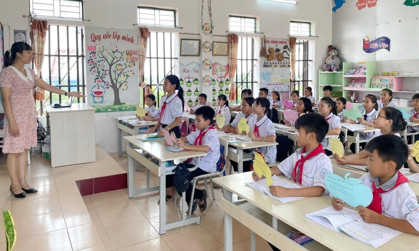 Một lớp học của Trường tiểu học thị trấn Rạng Đông (Nghĩa Hưng, Nam Định). 