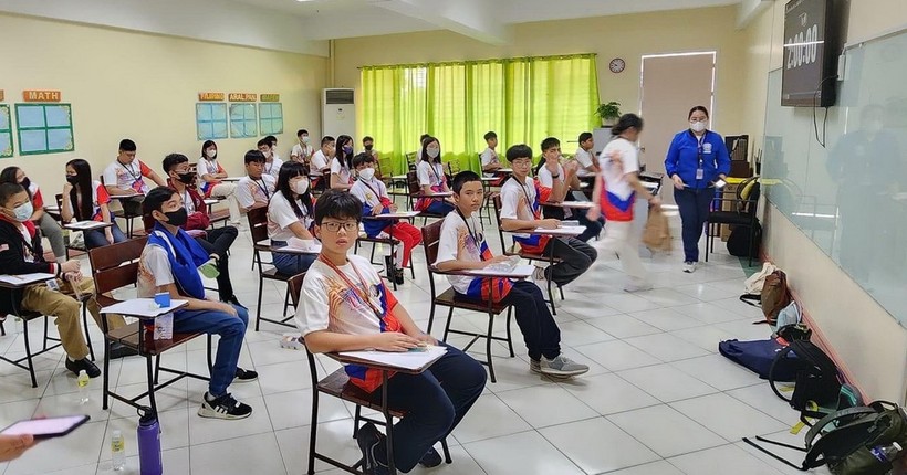 Đoàn học sinh Việt Nam tham dự Kỳ thi Olympic Toán học quốc tế PhIMO năm 2023 tại Philippines.