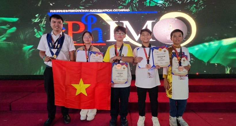 Đoàn Việt Nam xuất sắc đạt thành tích cao tại Kỳ thi Olympic Toán học quốc tế PhIMO năm 2023.