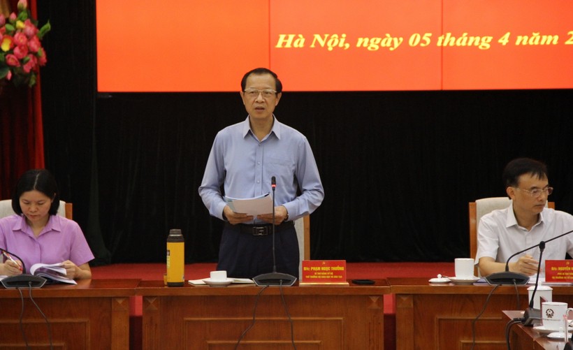 Thứ trưởng Phạm Ngọc Thưởng phát biểu tại Hội nghị.