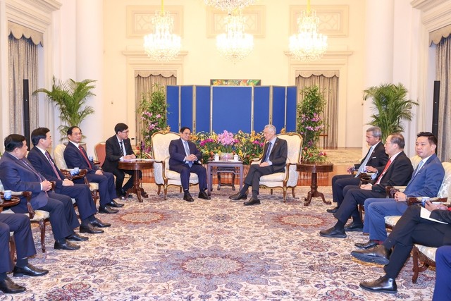 Thủ tướng Phạm Minh Chính hội đàm với Thủ tướng Singapore Lý Hiển Long sáng 9/2 - Ảnh: VGP/Nhật Bắc
