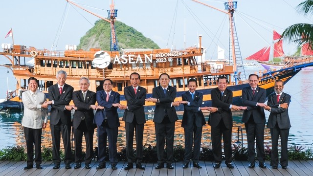 Tại Hội nghị Cấp cao ASEAN lần thứ 32, Thủ tướng Phạm Minh Chính đã nêu nhiều thông điệp quan trọng, hướng tới khởi tạo ý tưởng, khơi dậy tự cường, khơi thông nguồn lực cho sự phát triển của Cộng đồng ASEAN - Ảnh: VGP/Nhật Bắc