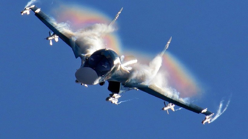 Oanh tạc cơ Su-34 - Vũ khí thay đổi cuộc chơi hay chỉ là 'hổ giấy'?