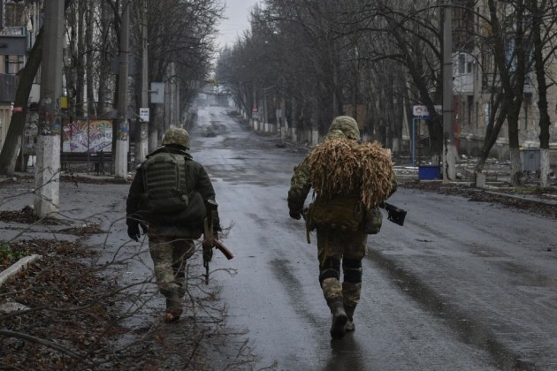 Ukraine tăng viện 5 vạn quân tới Bakhmut quyết giữ phòng tuyến cực nóng bỏng